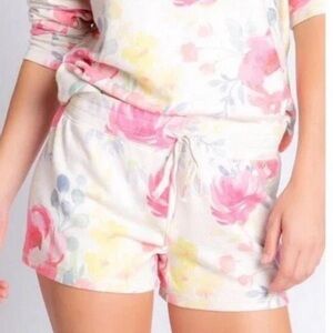 Pj Salvage Women's Happy Blooms Comfy and Cozy Lounge Shorts. Size Medium NWT‎